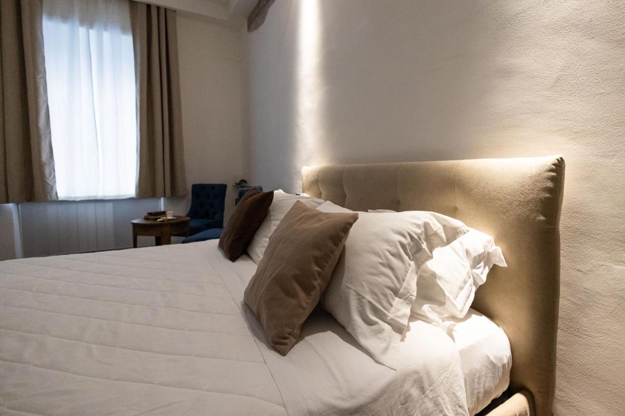 Clavdia Flat Monti Hotel Rome Buitenkant foto